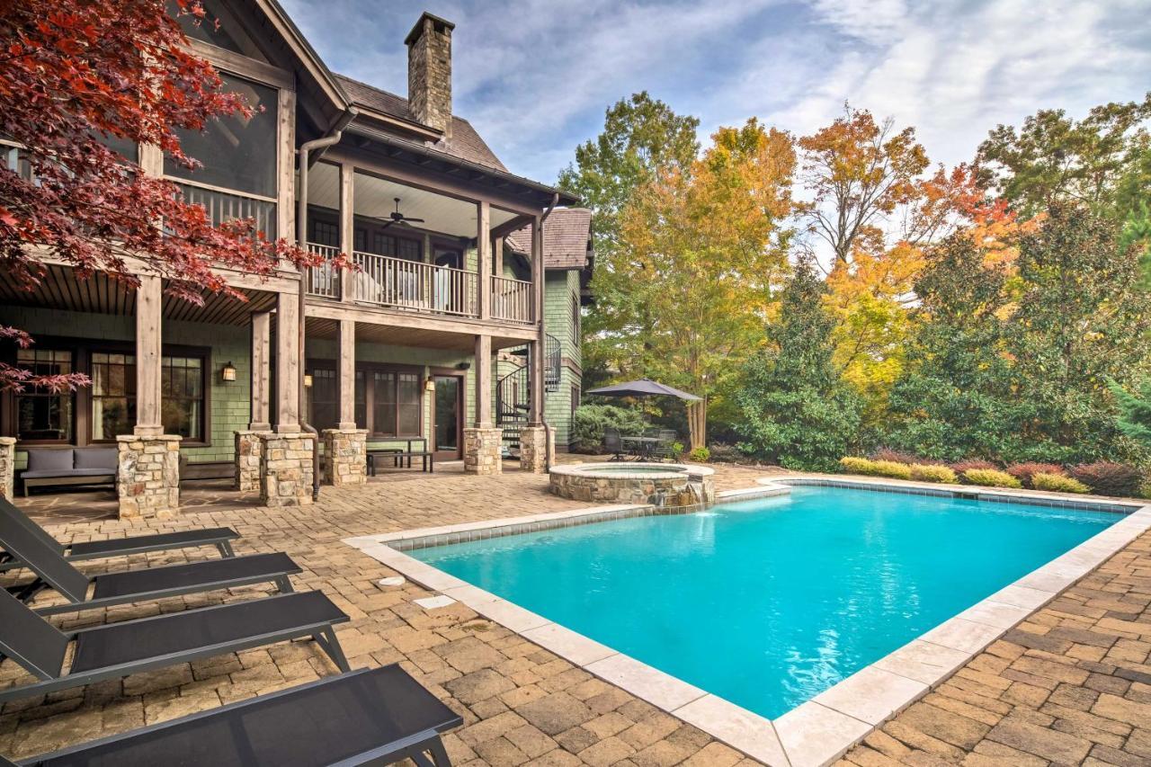 Stunning Mill Spring Home With Mountain Views! エクステリア 写真